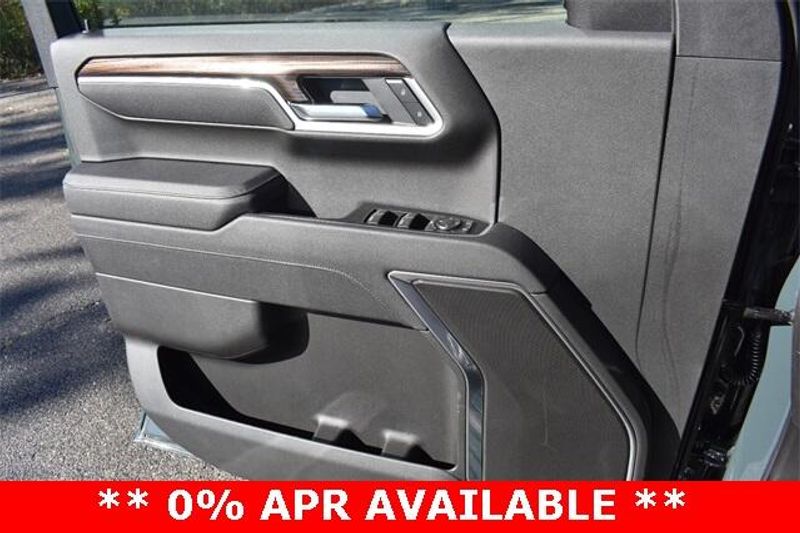 New 2025 Chevrolet Silverado 1500 LTImage 31