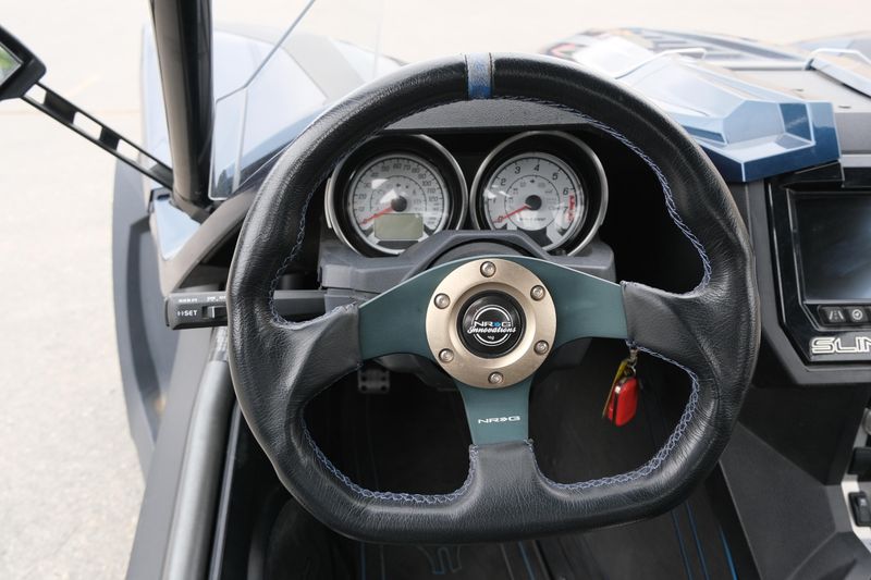USED 2019 POLARIS SLINGSHOT SL Image 17