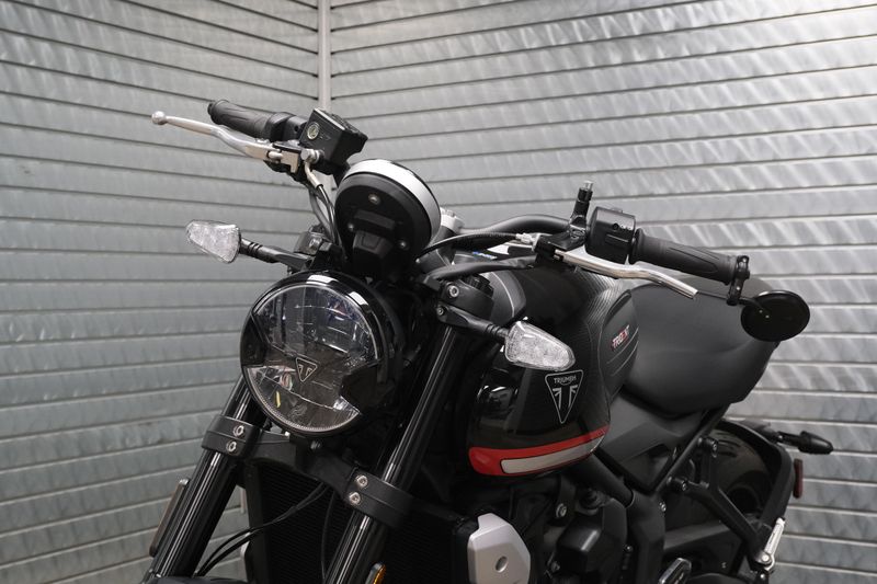 USED 2023 TRIUMPH TRIDENT 660 Image 9
