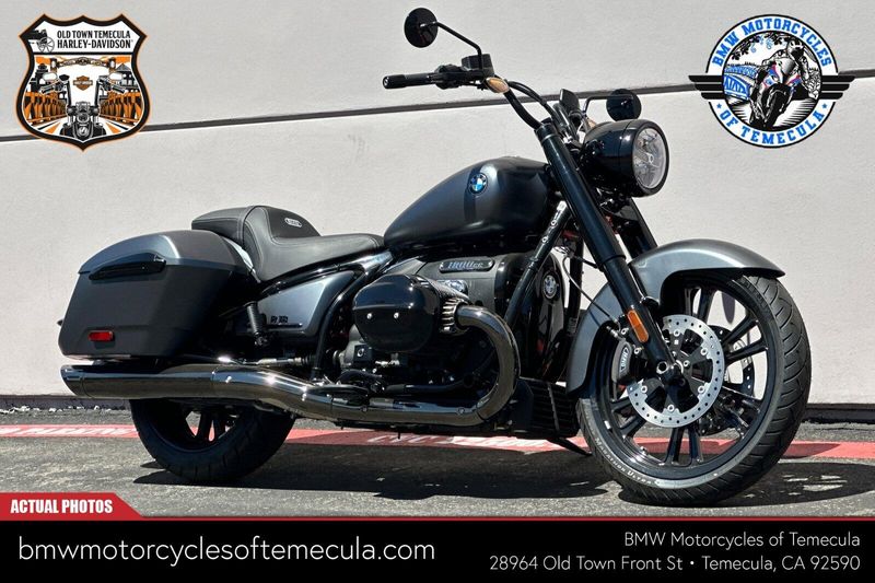 2024 BMW R 18 ROCTANE   in a MINERAL GREY MET MATTE exterior color. BMW Motorcycles of Temecula – Southern California (951) 506-6903 bmwmotorcyclesoftemecula.com 