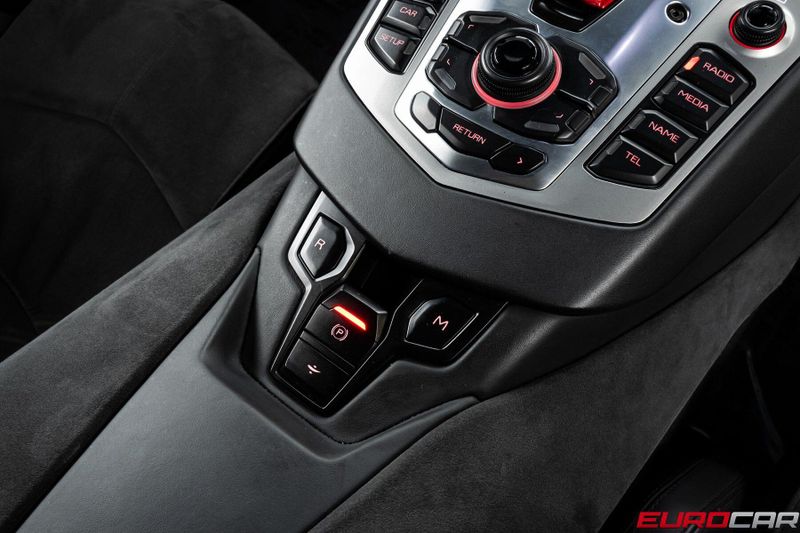 2015 Lamborghini Aventador *FRONT AXLE LIFT * IMMACULATE CONDITION*Image 30