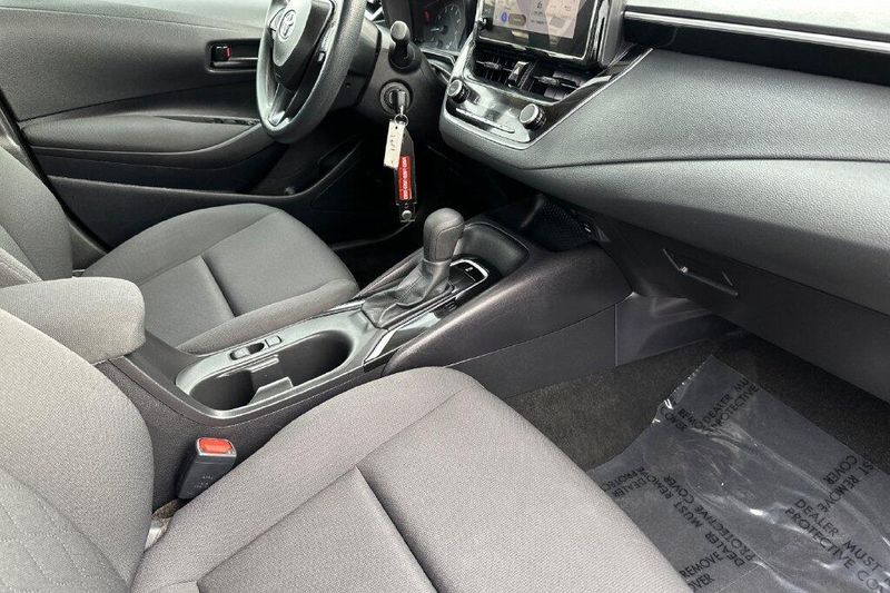 Used 2025 Toyota Corolla LEImage 14
