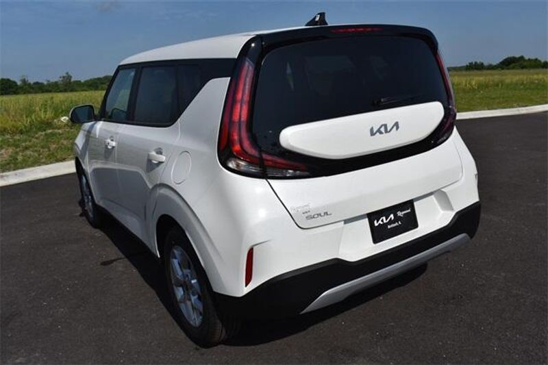 New 2025 Kia Soul SImage 5