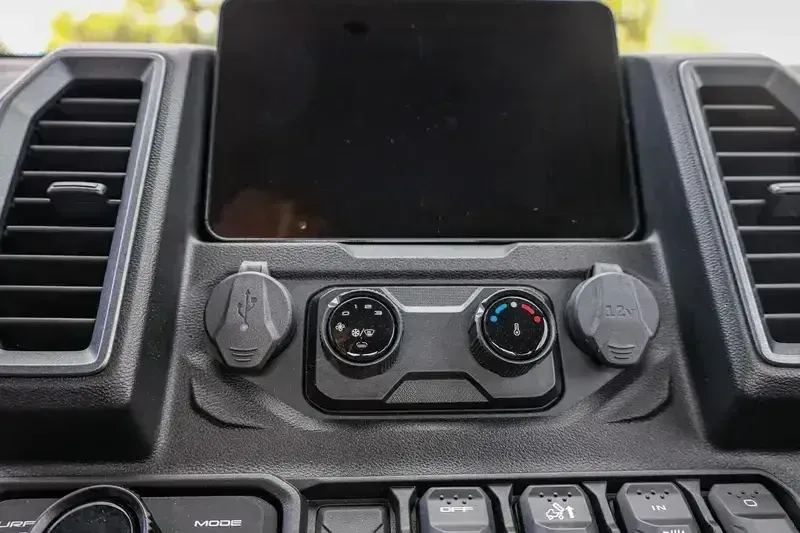 NEW 2026 CFMOTO UFORCE U10 PRO HIGHLAND Image 13