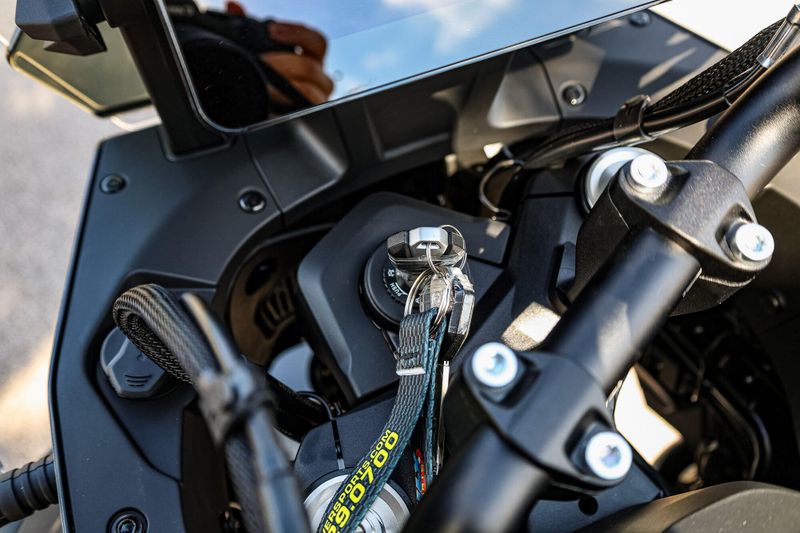 New 2025 CFMOTO IBEX 800E  GEM BLACK Image 22