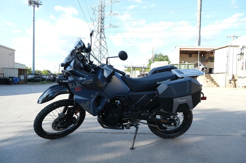 2025 Kawasaki KLR 650 ADVENTURE ABS METALLIC MATTE TWILIGHT BLUEImage 17