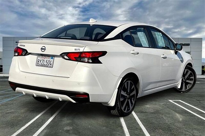 2021 Nissan Versa 1.6 SRImage 13