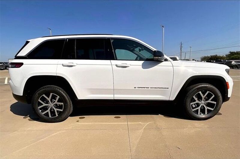 2025 Jeep Grand Cherokee Limited 4x2Image 15