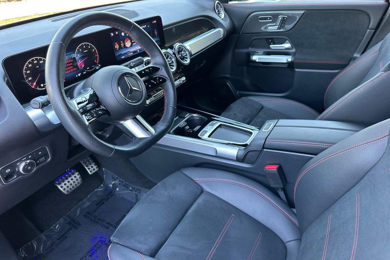 Used 2024 Mercedes-Benz GLB 250Image 10