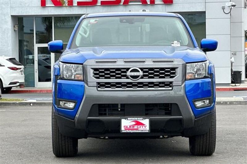 New 2025 Nissan Frontier SVImage 6
