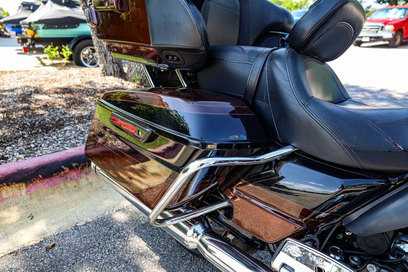2019 HARLEY LIMITED ELECTRIC GLIDE CVO LIMITED  ROOT BEER Image 13
