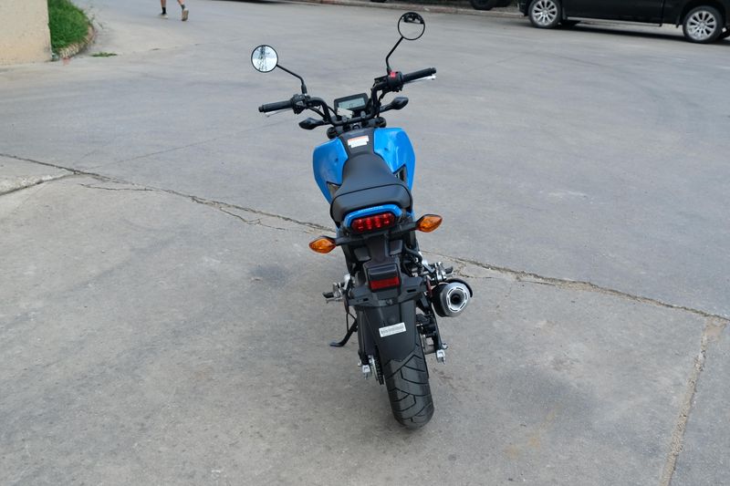 2025 Honda GROM CANDY BLUE Image 4