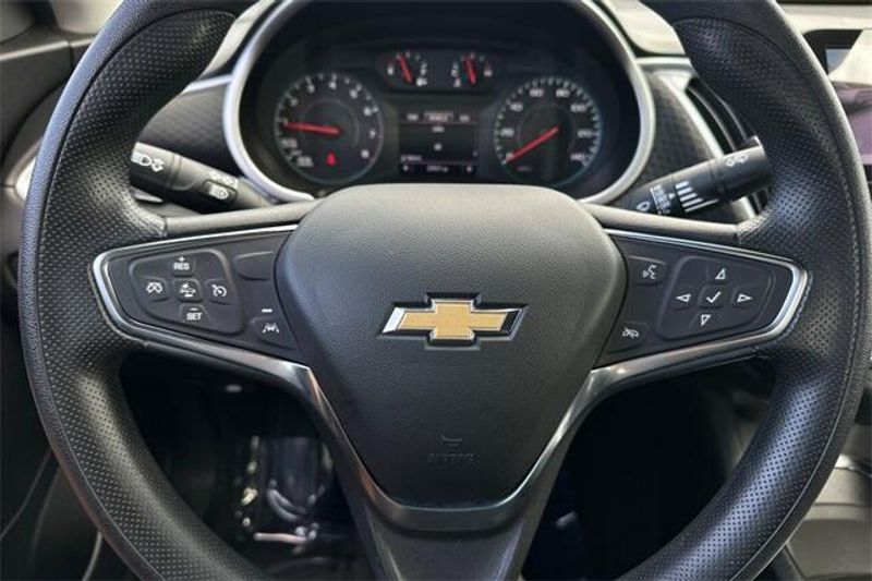 Used 2024 Chevrolet Malibu LTImage 20