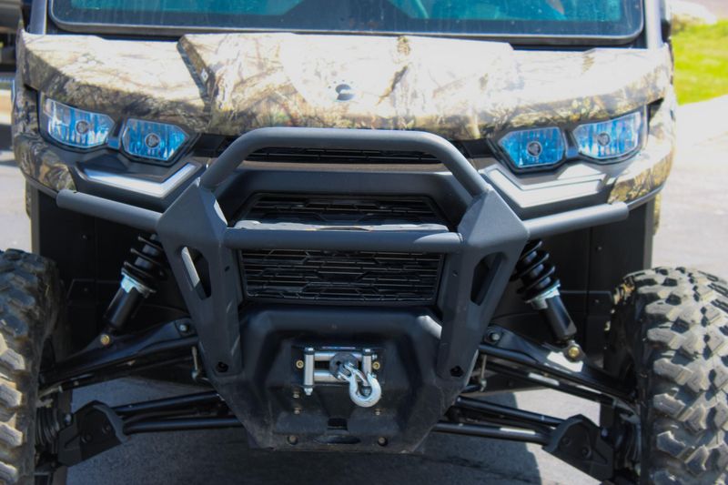 2023 Can-Am DEFENDER MAX LTD HD10 BACKWOODS CAMO Image 8
