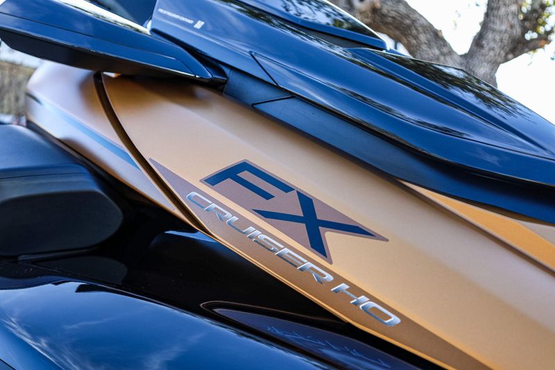 2025 Yamaha FX CRUISER HO WITH AUDIO COPPER AND BLACK Image 11