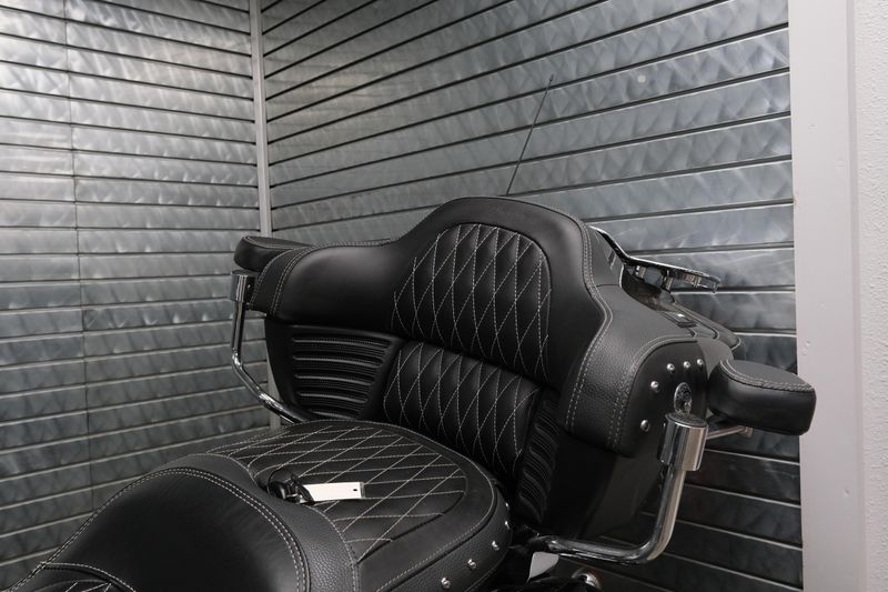 USED 2022 INDIAN MOTORCYCLE ROADMASTER Image 10
