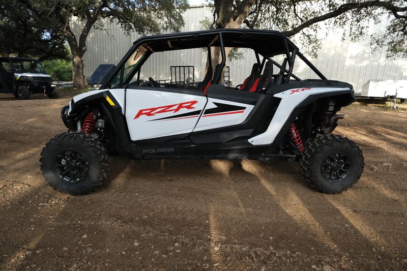 2024 Polaris RZR XP 4 1000 SPORT WHITE LIGHTNINGImage 1