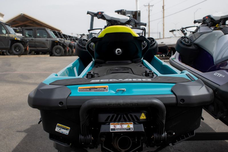 2025 SEADOO GTI SE 170 WITH SOUND SYSTEM IDF TEAL BLUE AND MANTA GREEN Image 3