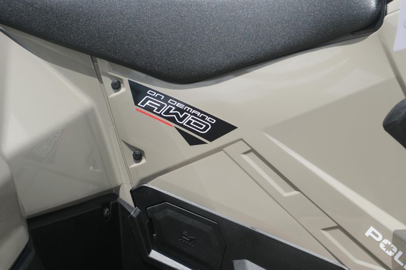 2025 Polaris SPORTSMAN 570 EPS DESERT SAND Image 16