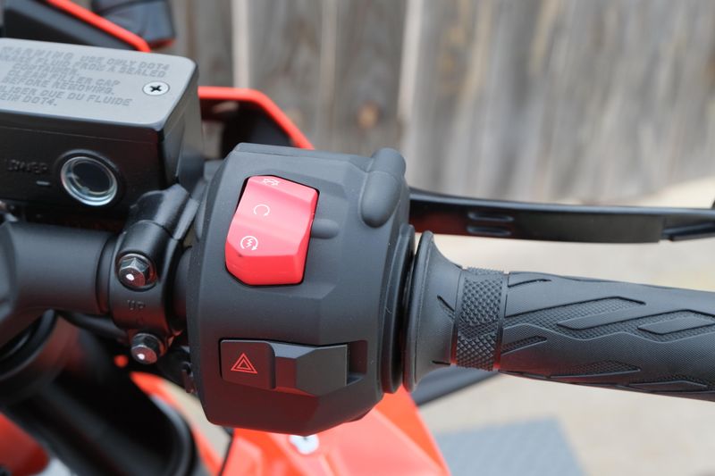 NEW 2026 SUZUKI GSX8R Image 27