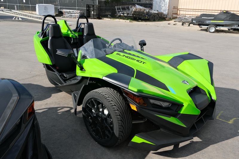 NEW 2025 POLARIS SLINGSHOT SL AUTODRIVE Image 2