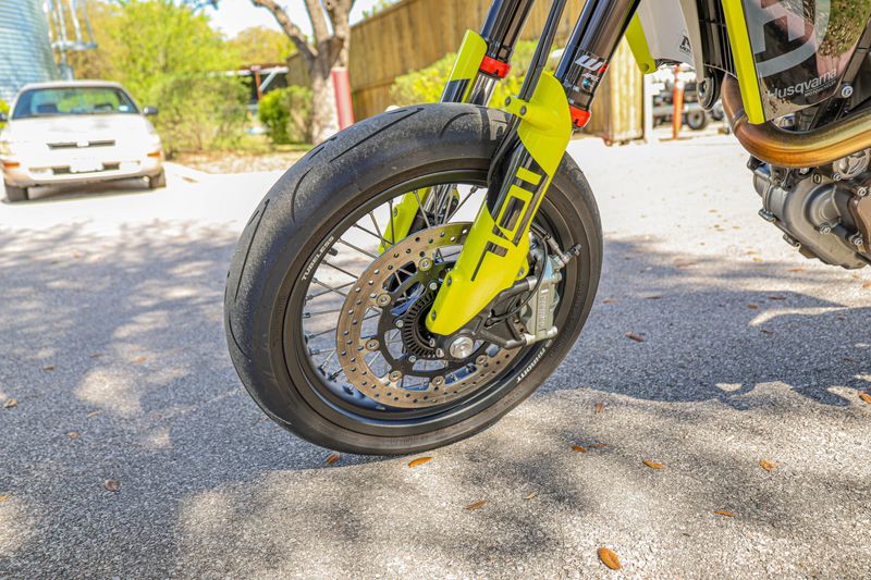 USED 2023 HUSQVARNA SUPERMOTO 701 Image 21