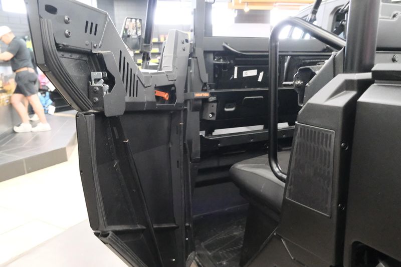 NEW 2026 POLARIS RANGER CREW 1000 PREMIUM Image 10