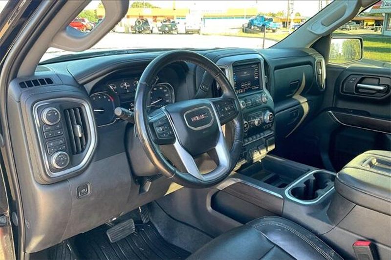 2019 GMC Sierra 1500 SLTImage 15