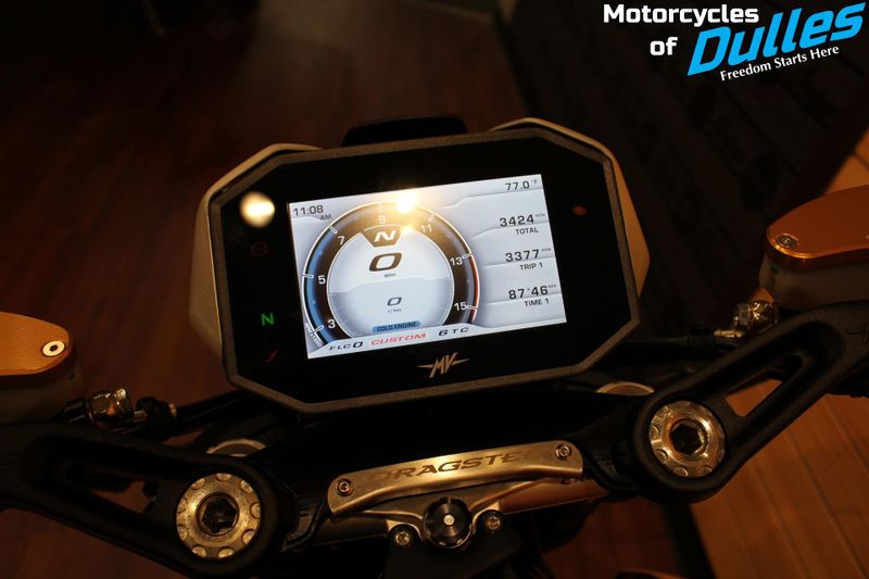 2023 MV Agusta Dragster RR SCS Image 10