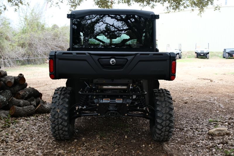 2025 Can-Am DEFENDER MAX LIMITED CAB HD10 WILDLAND CAMOImage 20