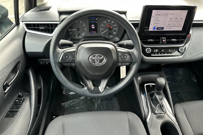 Used 2025 Toyota Corolla LEImage 13