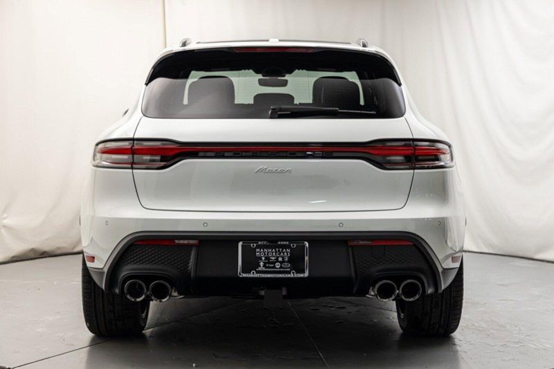 2024 Porsche Macan Image 4