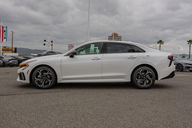 New 2026 Kia K5 GT-LineImage 4