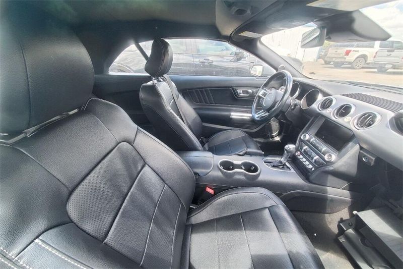 2023 Ford Mustang EcoBoost Premium photo 10