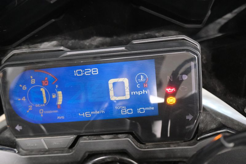 USED 2023 HONDA CB500F Image 19