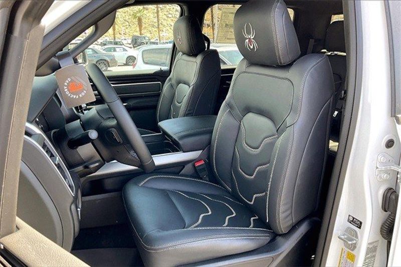 2023 RAM 1500 Big Horn Crew Cab 4x4 5
