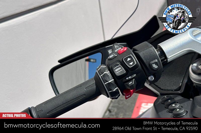 2026 BMW R 1300 RTImage 16
