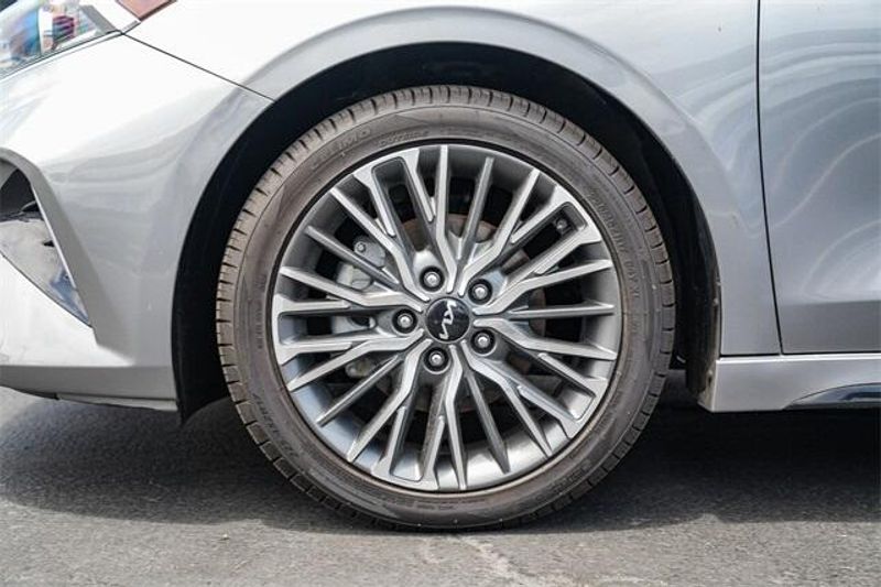 Used 2022 Kia Forte GT-LineImage 11