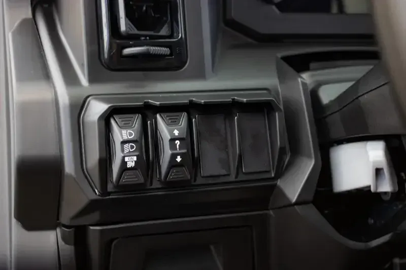 NEW 2026 CAN-AM DEFENDER MAX LIMITED CAB HD11 Image 9