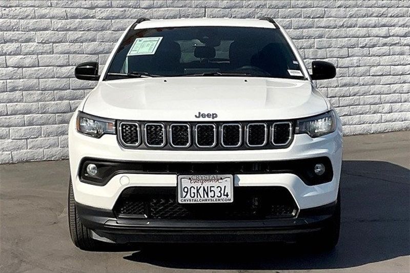 2023 Jeep Compass Latitude LuxImage 2