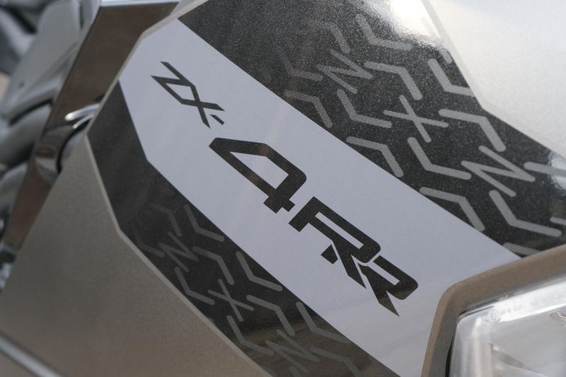 NEW 2026 KAWASAKI NINJA ZX4RR ABS Image 11