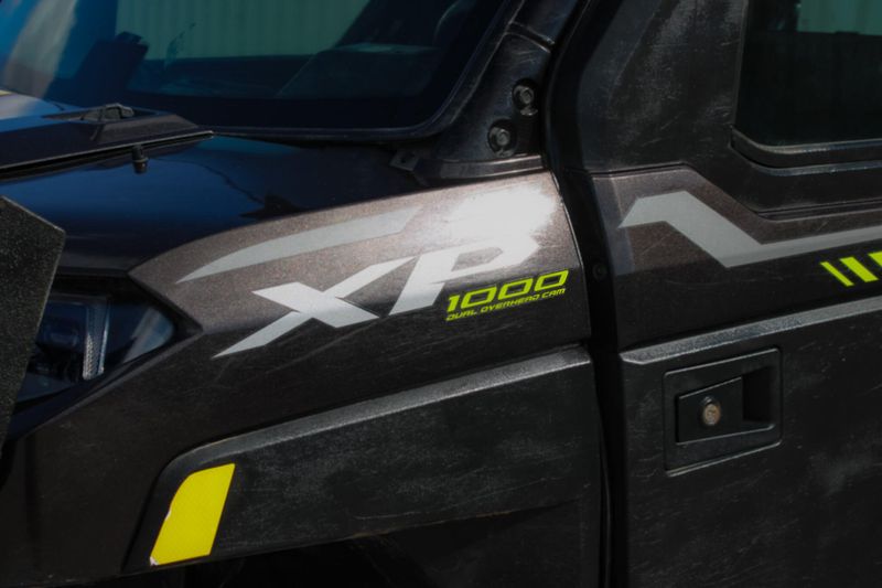2023 Polaris RGR CREW XP 1000 NS PREM  SUPER GRAPHITE Premium Image 15