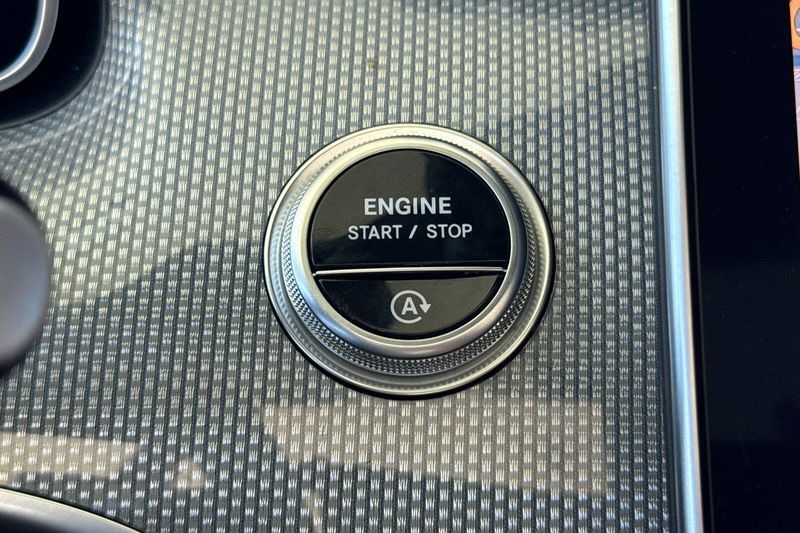 Used 2024 Mercedes-Benz CLE 450Image 26