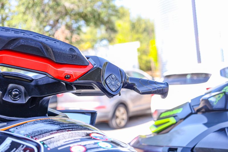 USED 2021 SEADOO RXTX 300 Image 10