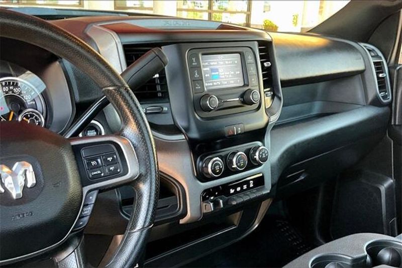 2022 RAM 3500 TradesmanImage 4