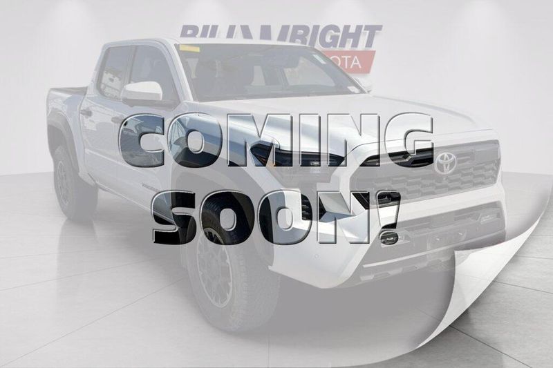 Used 2024 Toyota Tacoma SR5Image 1