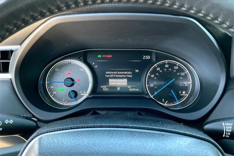 Used 2022 Toyota Venza LimitedImage 20