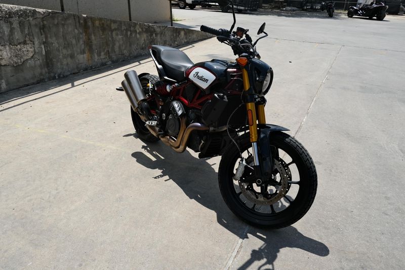 USED 2019 INDIAN MOTORCYCLE FTR 1200 Image 1