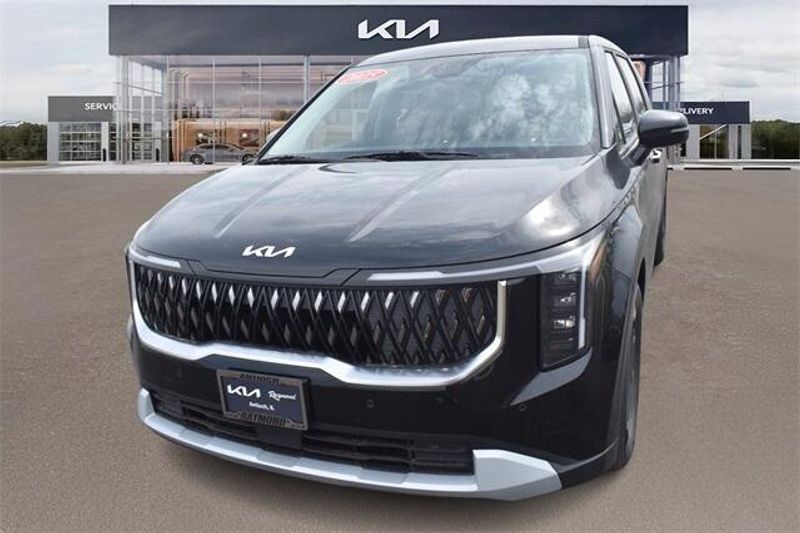 2025 Kia Carnival LXSImage 7