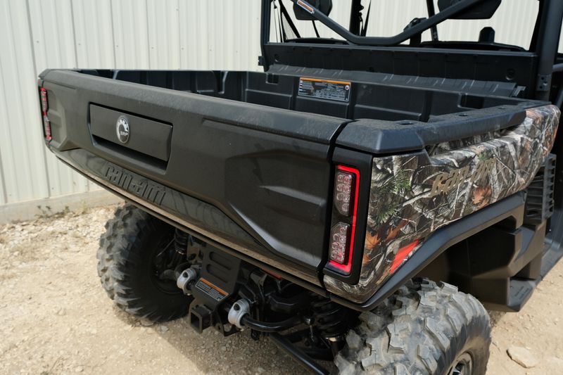 NEW 2026 CAN-AM DEFENDER MAX XT HD11 Image 9